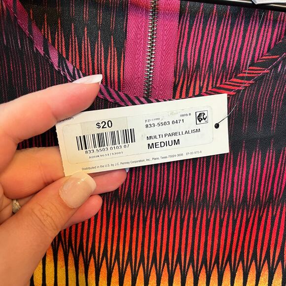 Worthington Women's Multi Parellalism Short Sleeve Striped Top Size Medium - Picture 4 of 6